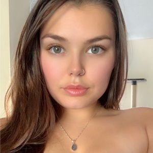 Meet your Posher, Daisy rose